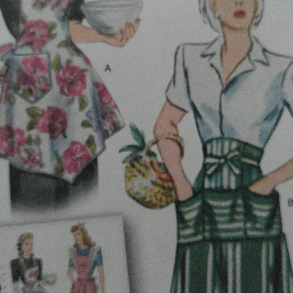 Women's Multi size uncut patterns - Picture 2 of 7